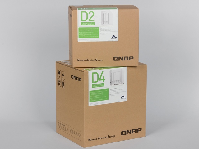 Упаковки QNAP D2 и D4