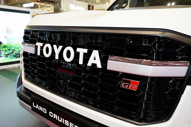 Представлен «спортивный» Land Cruiser 300. На Женевском автосалоне дебютировал Toyota Land Cruiser 300 GR Sport